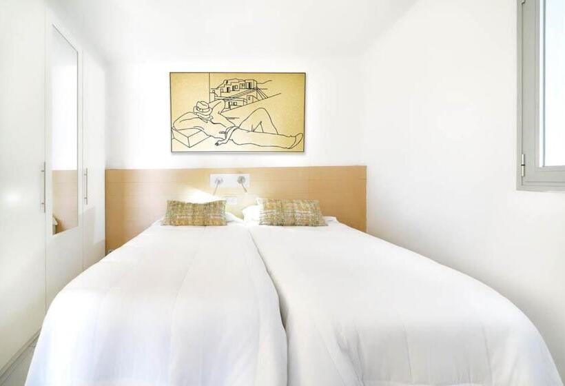 آپارتمان کلاسیک 1 خوابه, Servatur Riosol