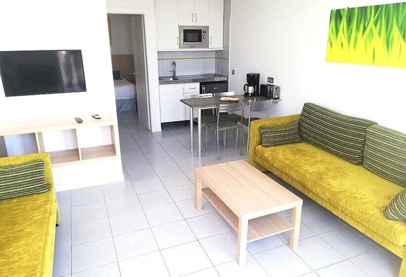 آپارتمان کلاسیک 1 خوابه, Servatur Riosol