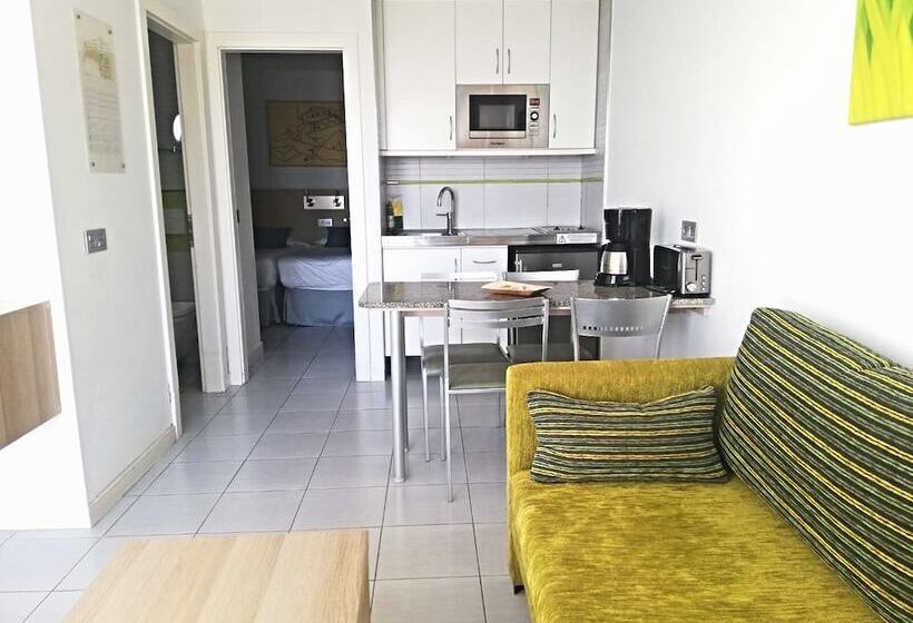 آپارتمان کلاسیک 1 خوابه, Servatur Riosol