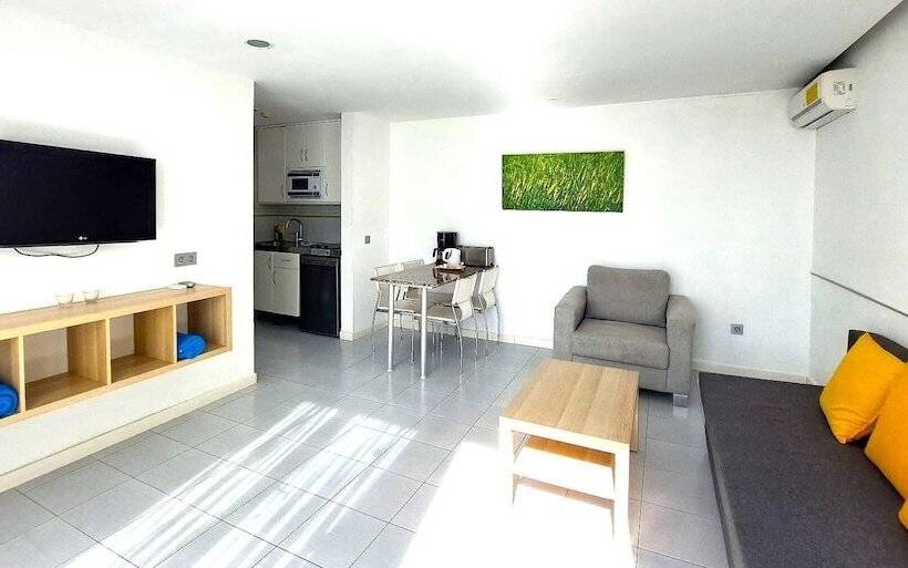 Appartamento Premium 1 Camera da Letto Vista Mare, Servatur Riosol