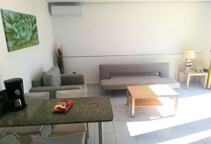 Premium Wohnung 1 Schlafzimmer mit Meerblick, Servatur Riosol