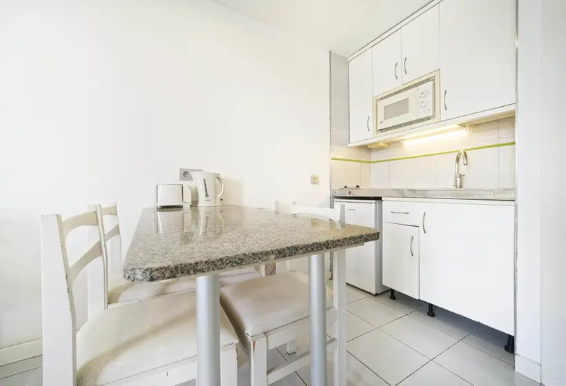 آپارتمان کلاسیک 1 خوابه, Servatur Riosol