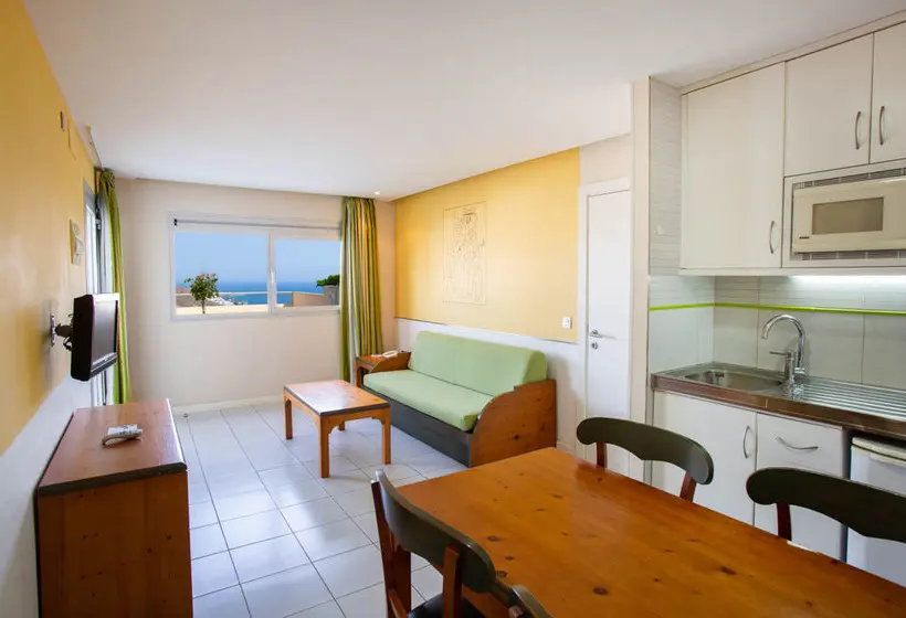2-Bedroom Classic Apartment, Servatur Riosol