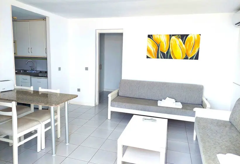 2-Bedroom Classic Apartment, Servatur Riosol