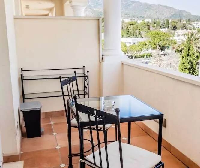 Monolocale Standard, Guadalpin Suites