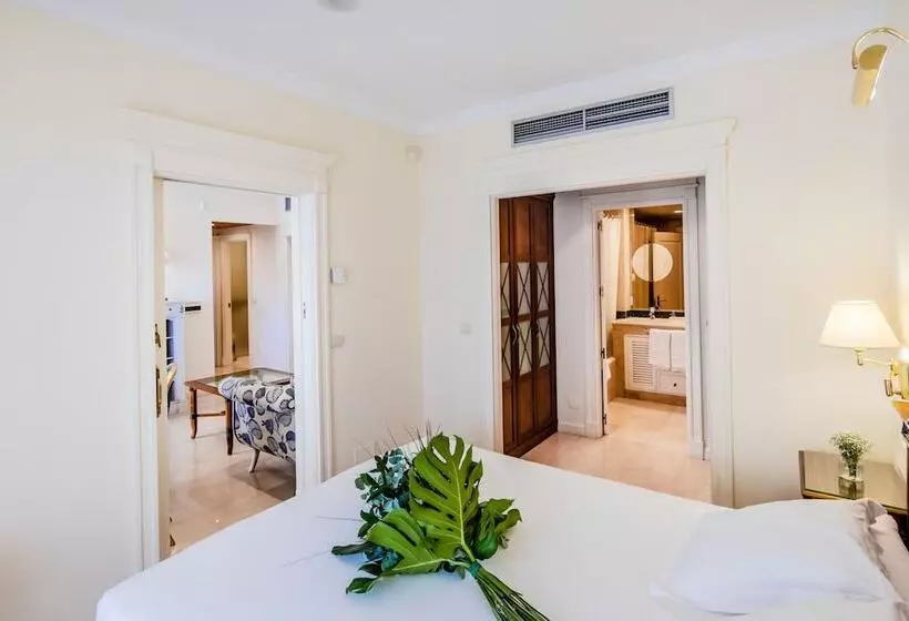 Appartamento 3 Camere da Letto, Guadalpin Suites