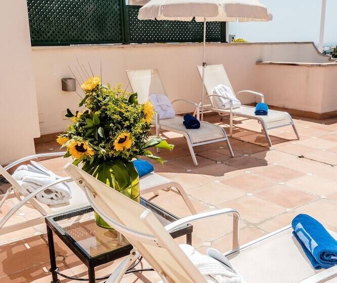 Апартаменты Пентхаус 1 Спальня, Guadalpin Suites