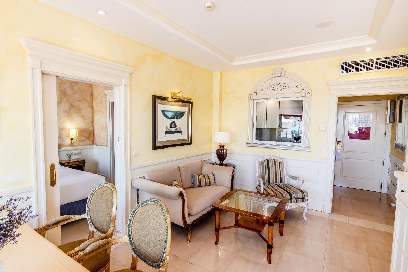 Апартаменты 1 Спальня, Guadalpin Suites