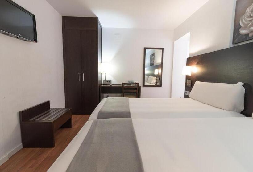 标准三人间, Alda Zaragoza Independencia