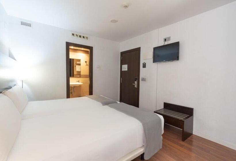 Номер Стандарт Трехместный, Alda Zaragoza Independencia