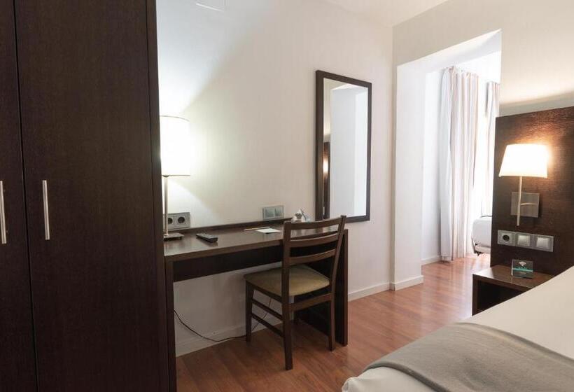 Номер Стандарт Трехместный, Alda Zaragoza Independencia