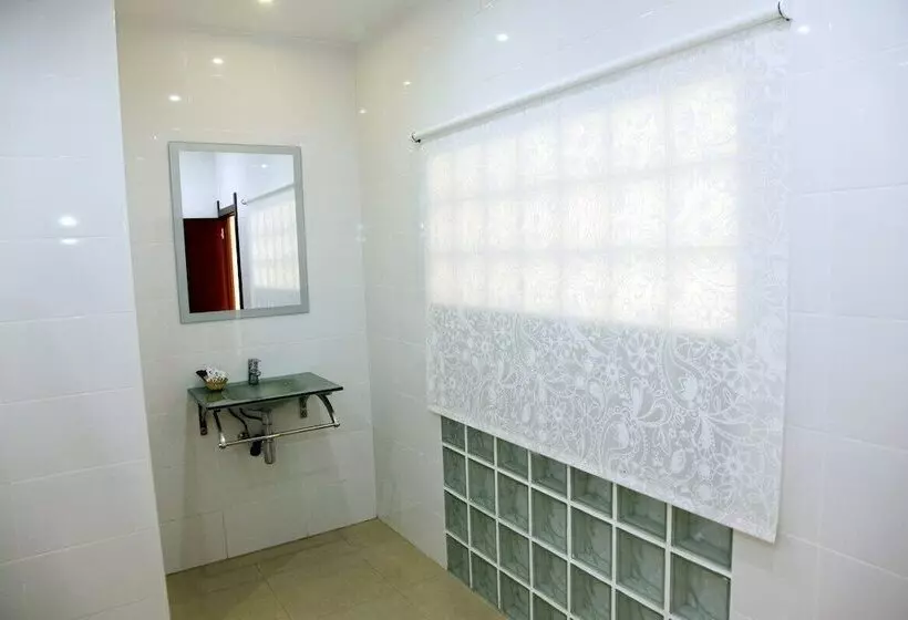 اتاق استاندارد چهار تخته, Artxanda Bilbao, Parking Gratuito En El Exterior