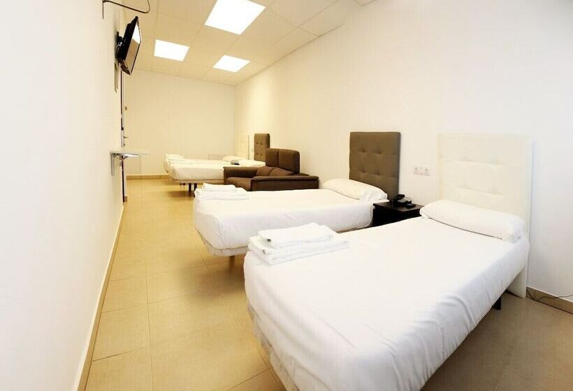 חדר סטנדרט לארבעה, Artxanda Bilbao, Parking Gratuito En El Exterior