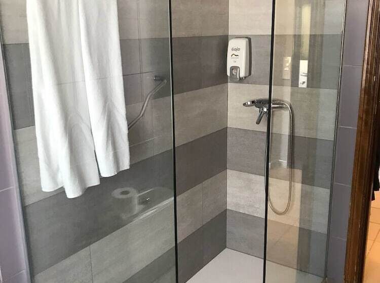 غرفة قياسية, Balneario De Ledesma