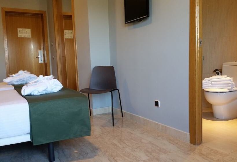 غرفة قياسية, Balneario De Ledesma