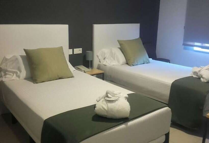 غرفة قياسية, Balneario De Ledesma