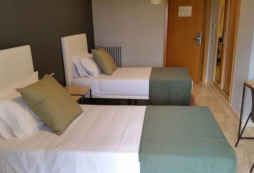 غرفة قياسية, Balneario De Ledesma