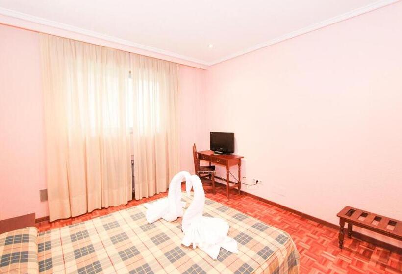 غرفة قياسية, Castellano Centro