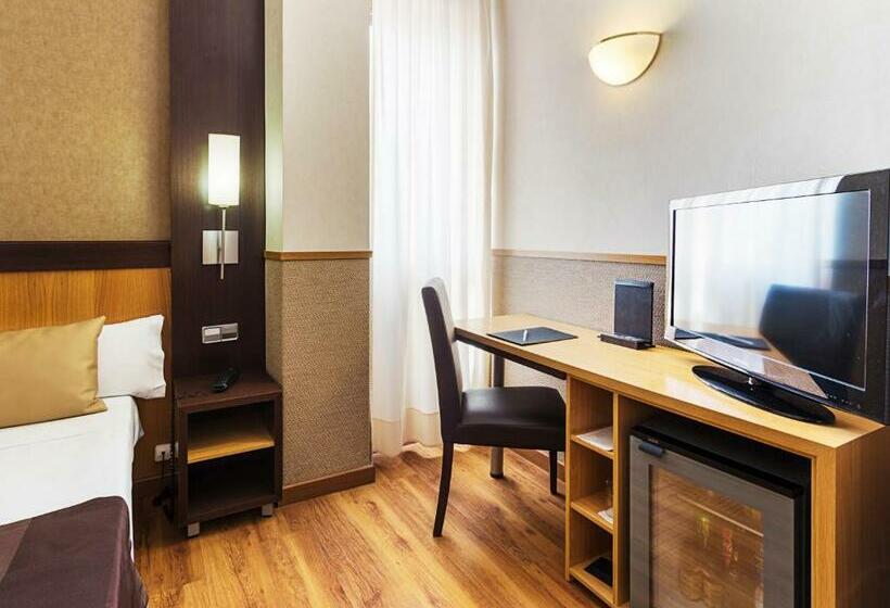 اتاق استاندارد یک نفره, Catalonia Giralda