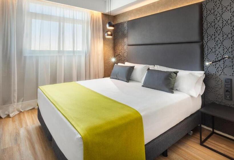 Premium room with view, Catalonia Giralda