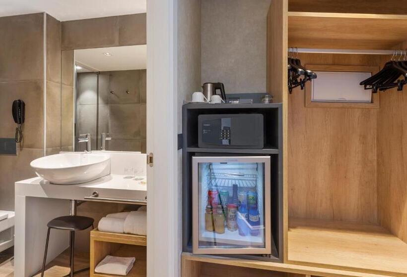 Premium room with view, Catalonia Giralda