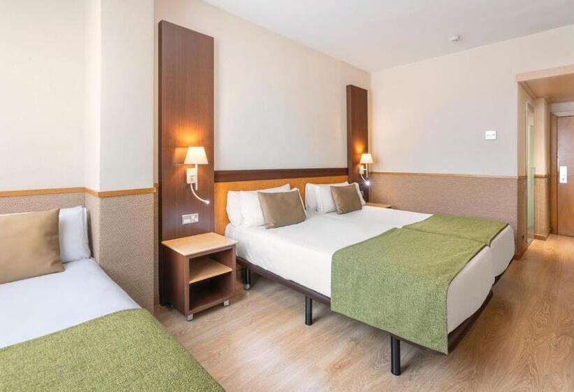 اتاق استاندارد سه نفره, Catalonia Giralda