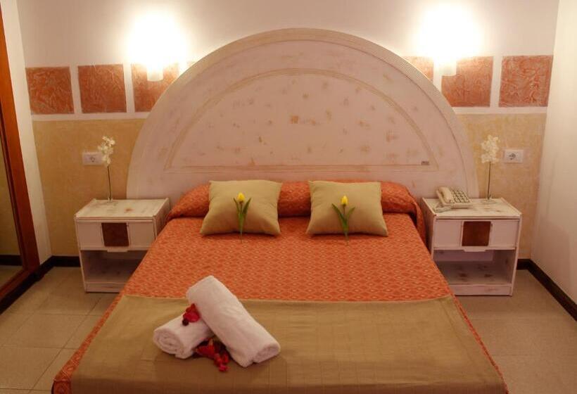 غرفة قياسية, 4dreams Hotel Chimisay