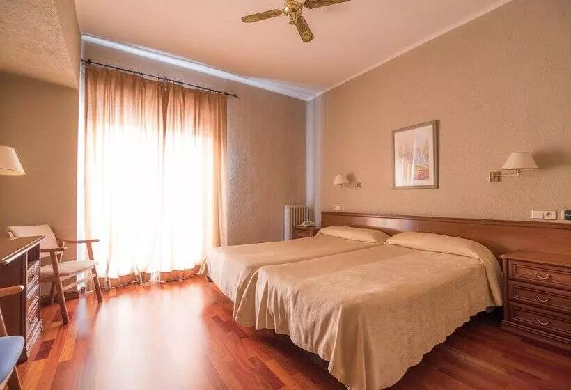 Habitación Estándar, Colón