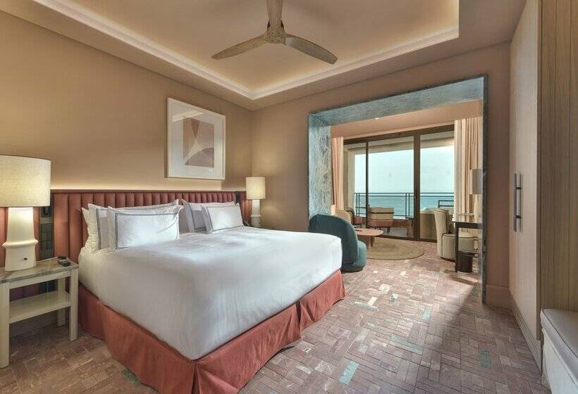 سوییت جونیور با چشمانداز دریا, El Fuerte Marbella