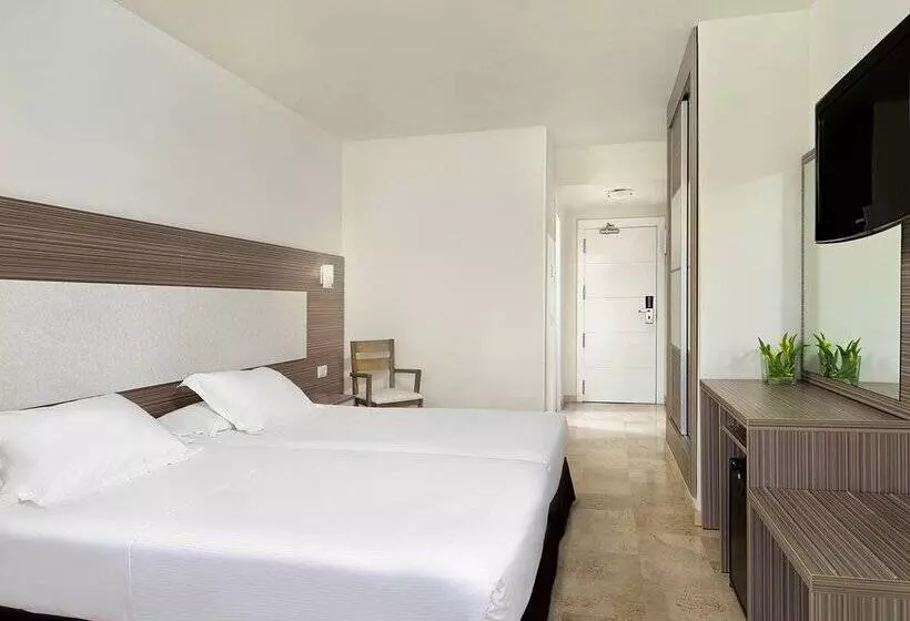 اتاق استاندارد با چشمانداز استخر, H10 Cambrils Playa