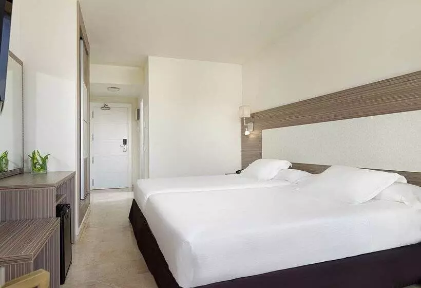 سوئیت خانوادگی اقتصادی, H10 Cambrils Playa
