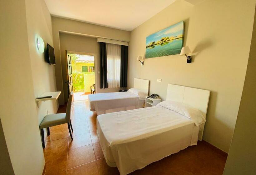 Стандартный Номер Нижний Этаж, Los Jazmines