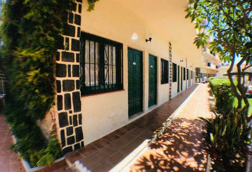 Стандартный Номер Нижний Этаж, Los Jazmines