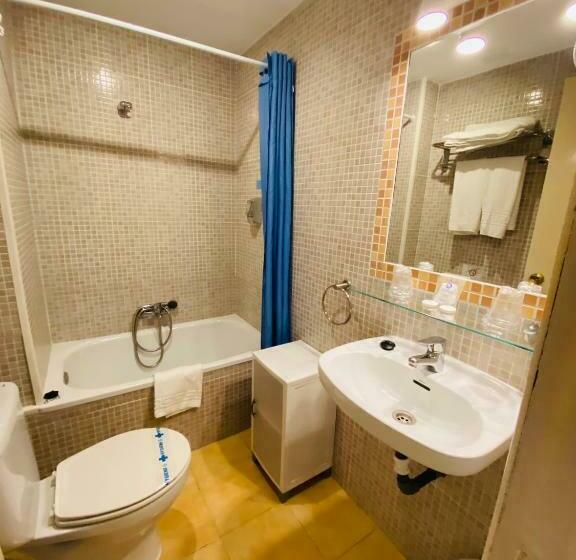 Номер Economy, Los Jazmines