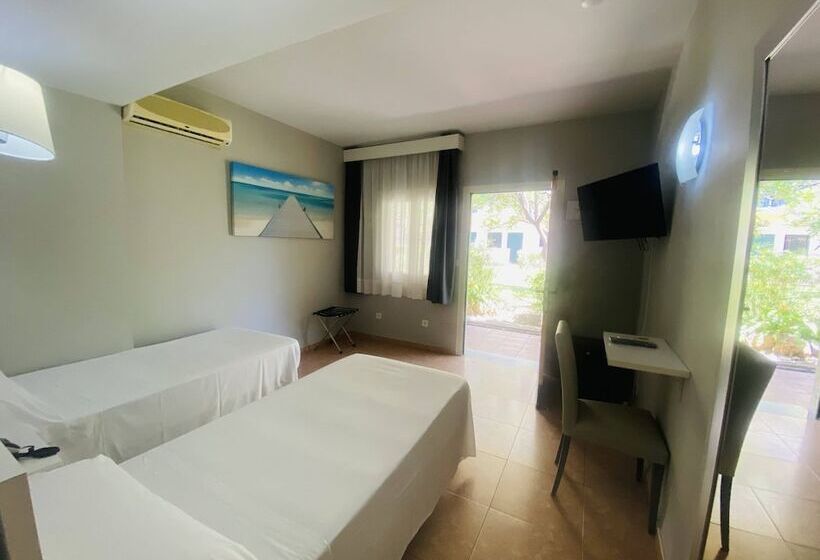 Стандартный Номер Нижний Этаж, Los Jazmines