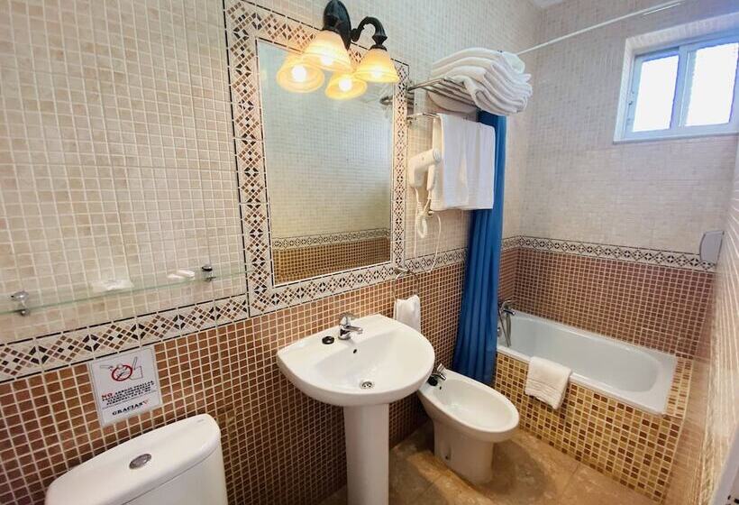 Апартаменты 2 Спальни Боковой Вид на Море, Los Jazmines