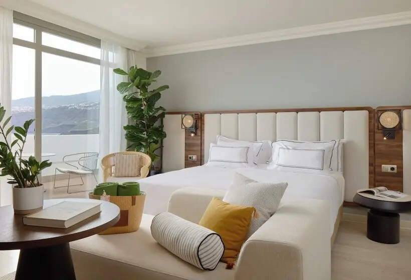 اتاق پرمیوم با چشم‌انداز دریا, Meliá Costa Atlantis Tenerife