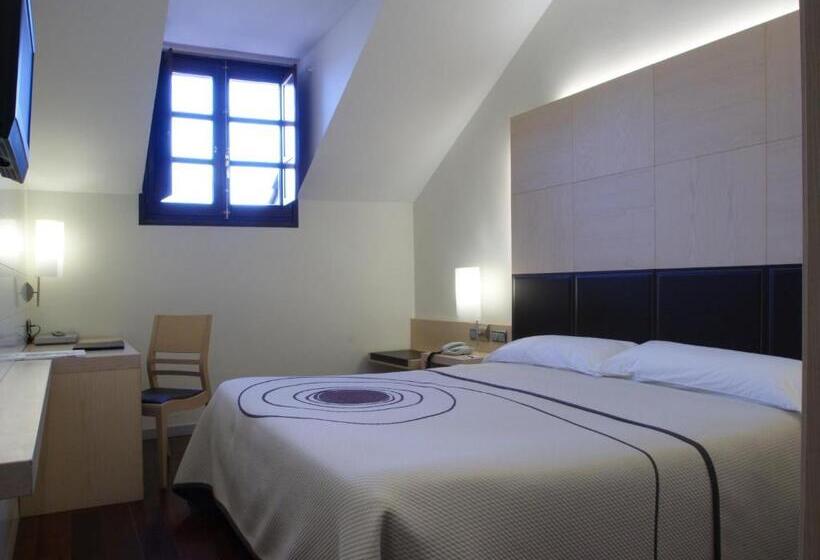 غرفة قياسية, Mozart