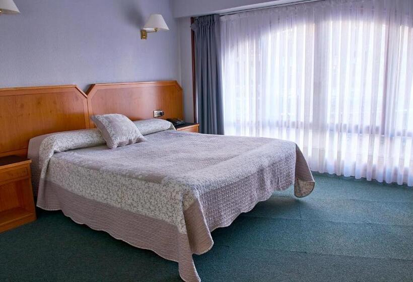 غرفة قياسية, San Jorge