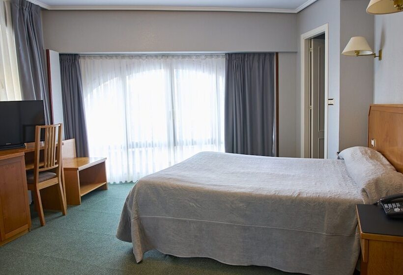 غرفة قياسية, San Jorge