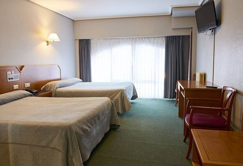 غرفة قياسية رباعية, San Jorge