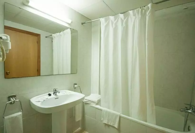 Quarto Economy, Surf Mar
