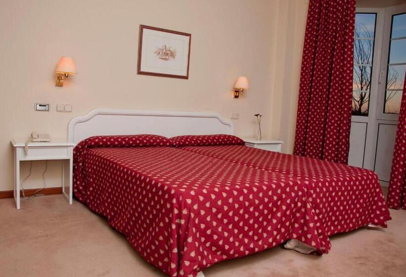 اتاق استاندارد یک نفره, Mlc Benavente