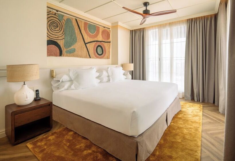 اتاق پرمیوم, Only You Hotel Sevilla