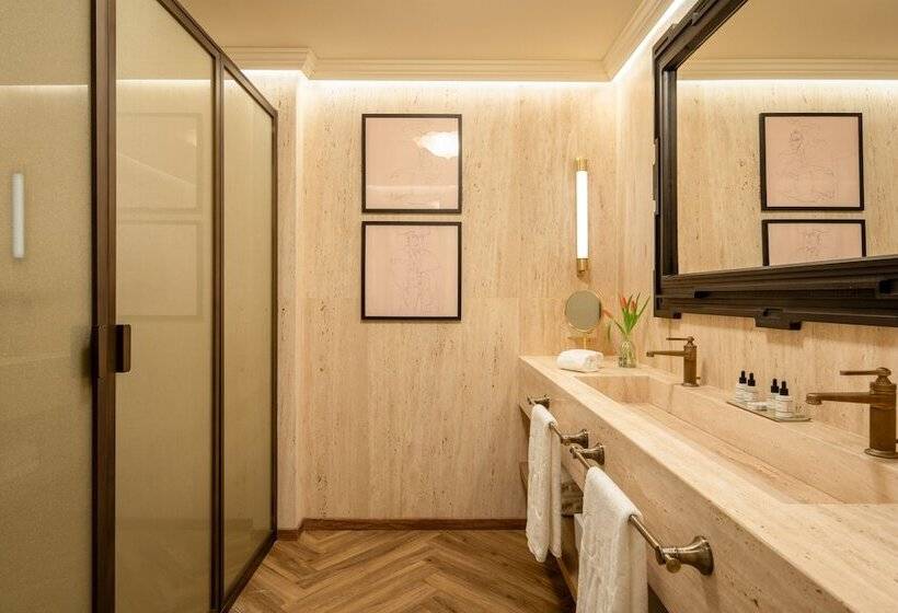 اتاق لوکس, Only You Hotel Sevilla
