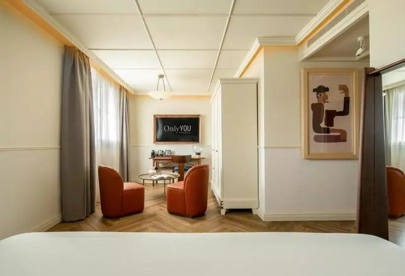 سوییت جونیور, Only You Hotel Sevilla