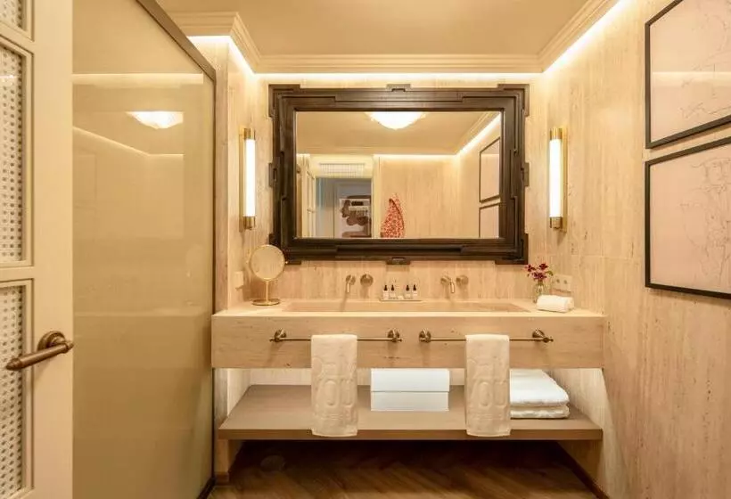 اتاق استاندارد برای معلولان, Only You Hotel Sevilla