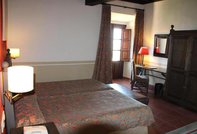 Quarto Estandar, Parador De Oropesa