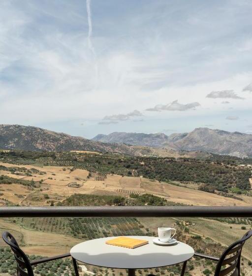 수피리어 룸, Parador De Ronda