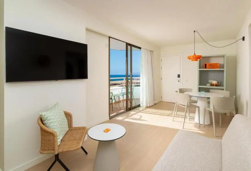اتاق استاندارد با چشمانداز دریا, Sol Arona Tenerife